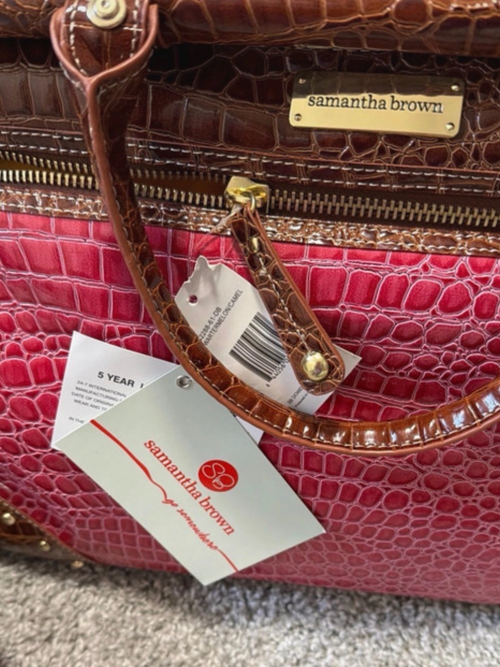 NWT Samantha Brown Gorgeous Pink Croc 2Piece Luggage Set - Picture 2 of 8
